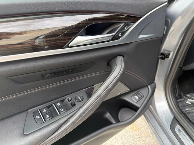 Used 2023 BMW 530i xDrive w/ Premium Package AWD/4WD image 22