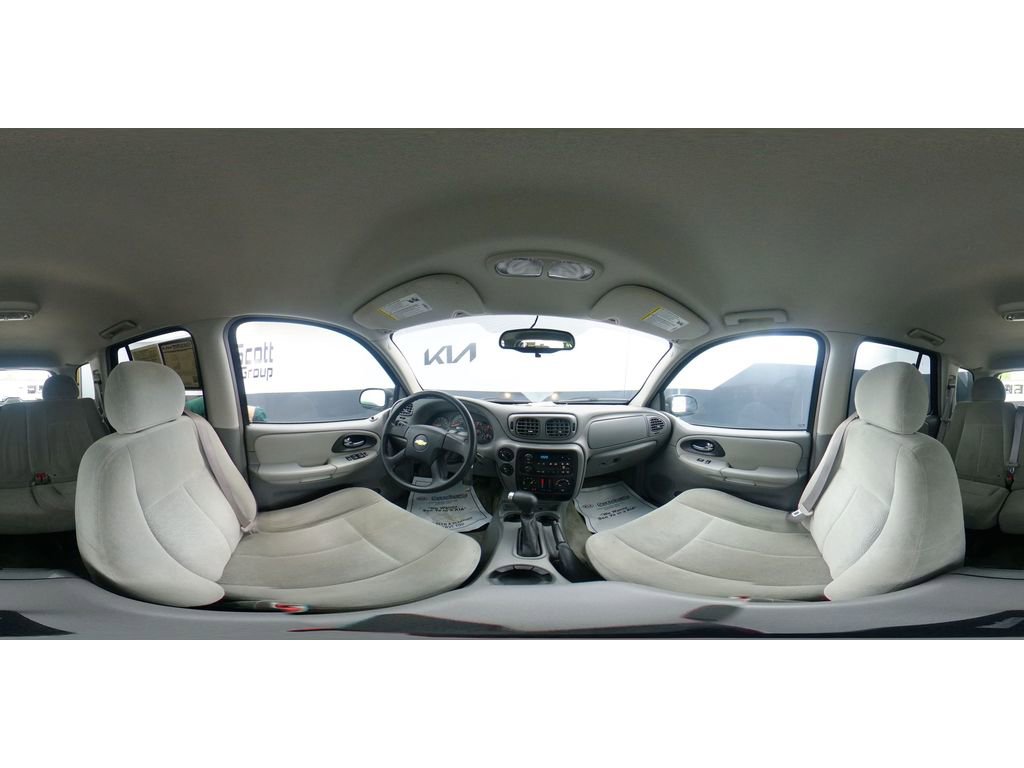 Used 2005 Chevrolet TrailBlazer LS w/ LS Preferred Equipment Group AWD/4WD image 16