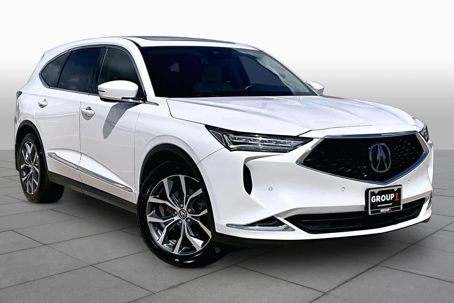 Used 2024 Acura MDX w/ Technology Package FWD image 3