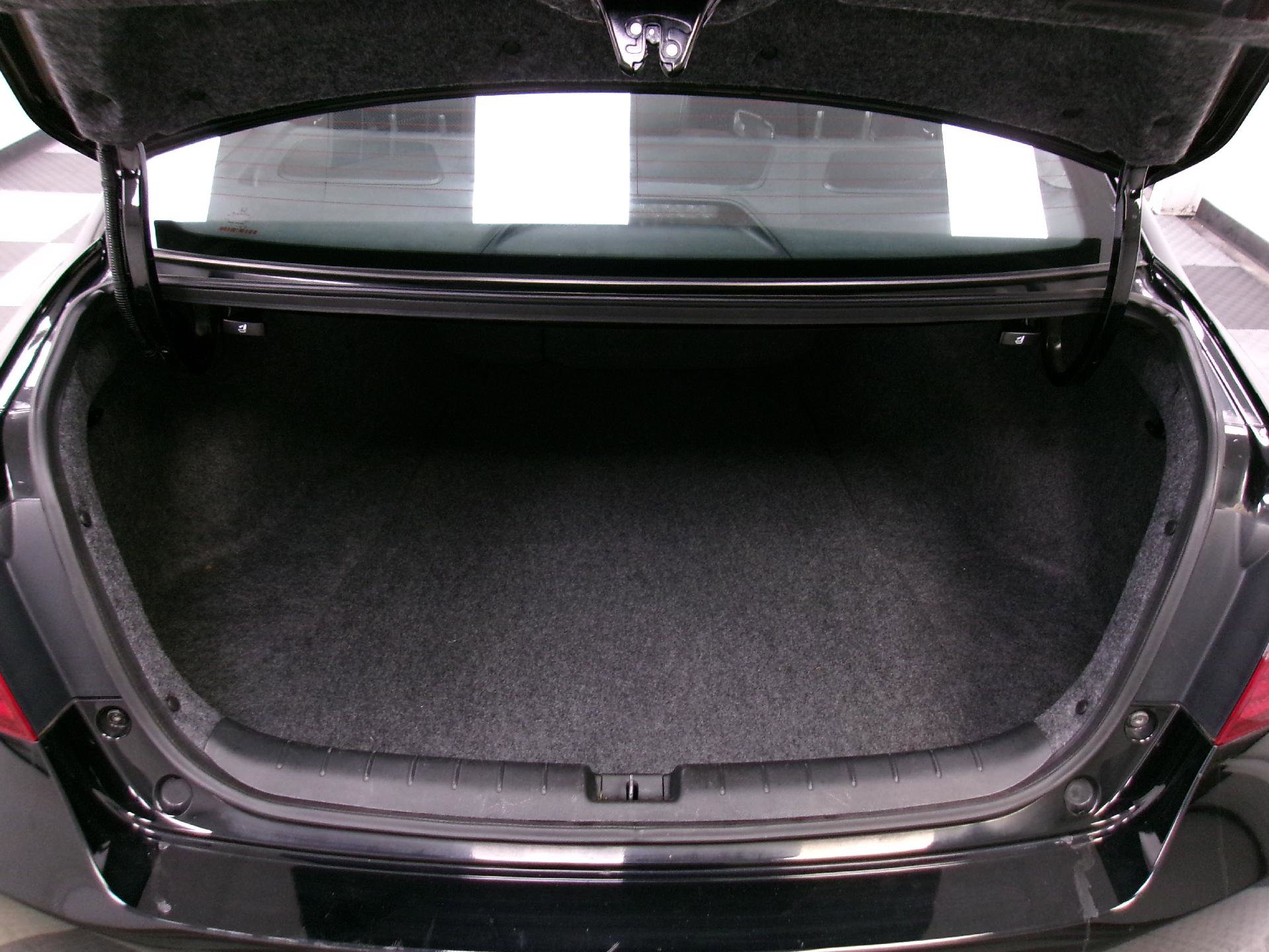 Used 2017 Honda Accord EX-L image 12