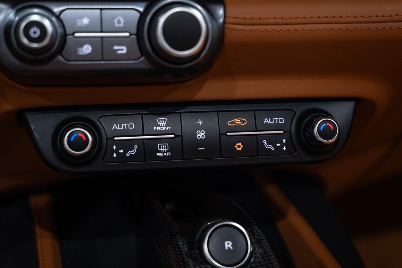Used 2020 Ferrari Portofino RWD image 56