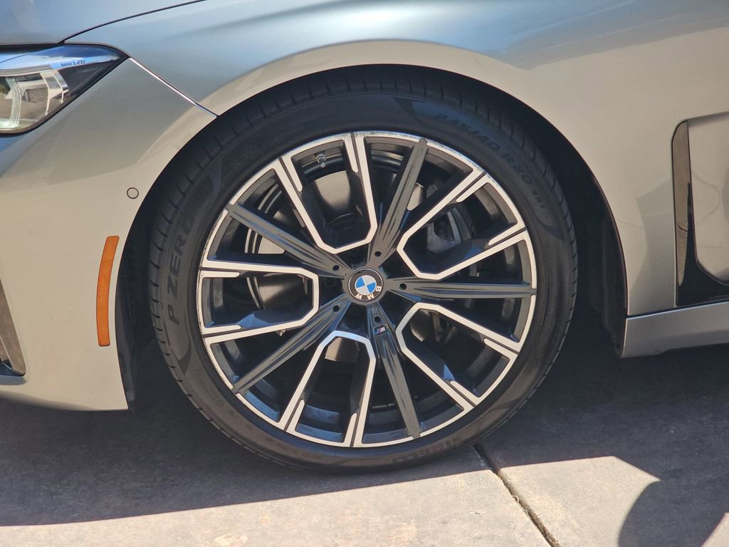 Used 2021 BMW 740i w/ M Sport Package RWD image 37