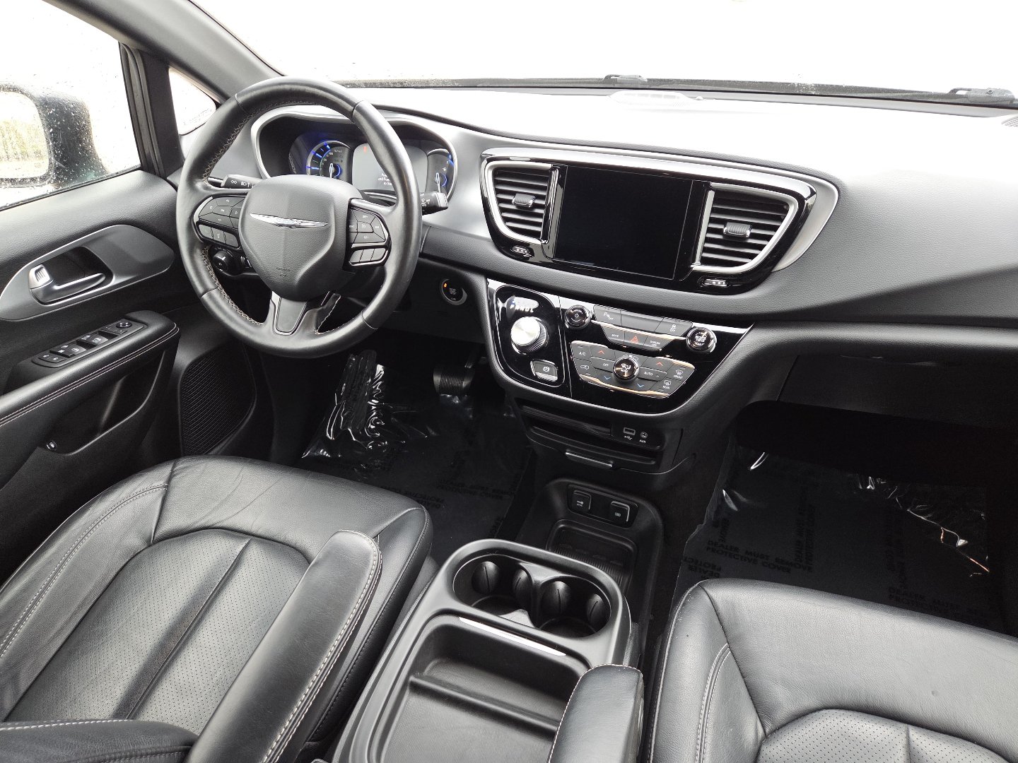 Used 2020 Chrysler Pacifica Touring-L w/ S Appearance Package FWD image 23