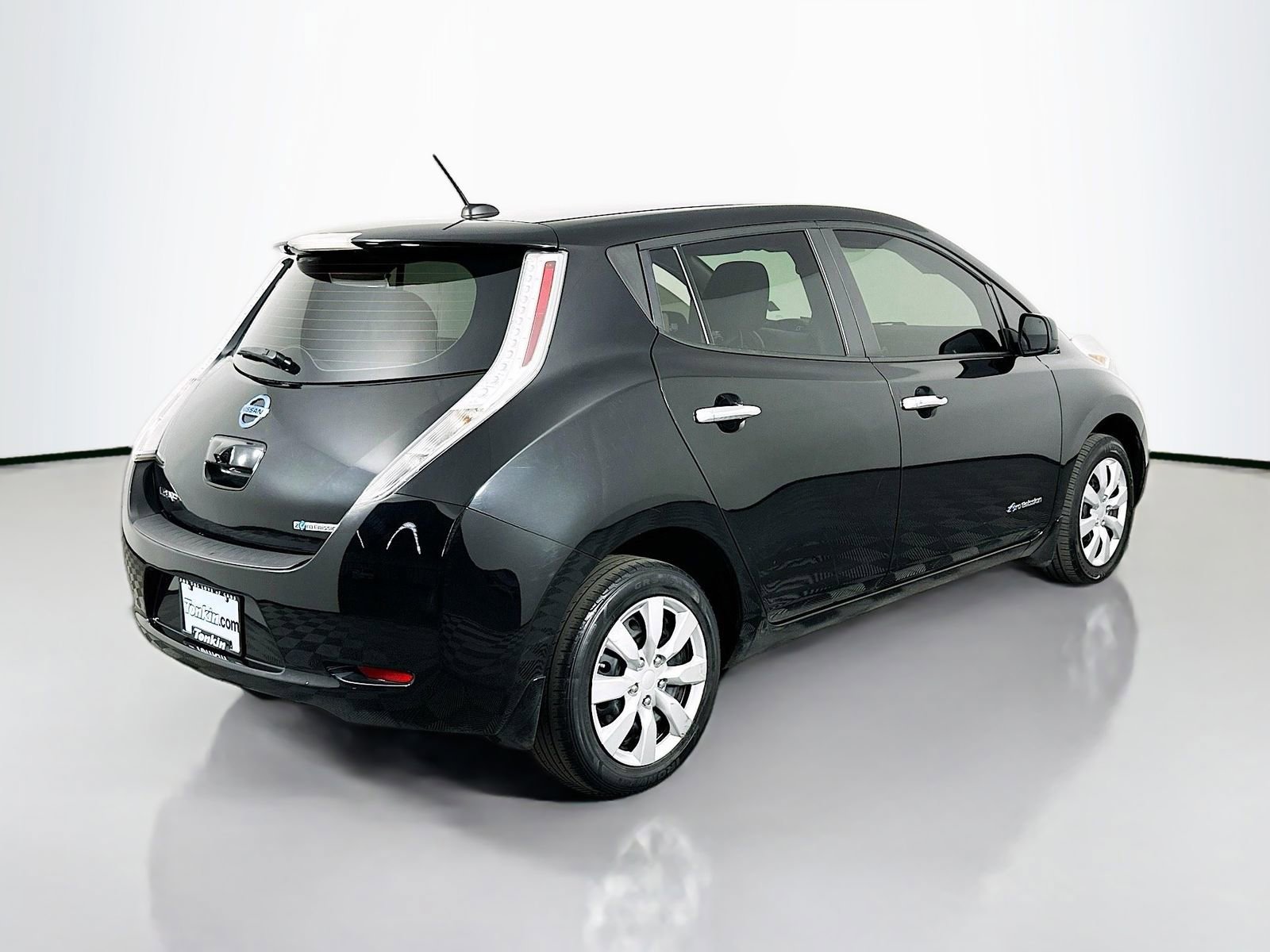 Used 2015 Nissan Leaf S w/ Charge Package image 8