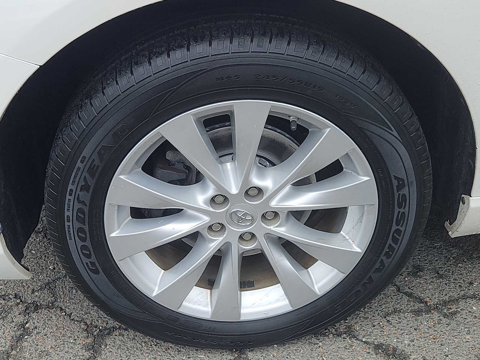 Used 2014 Toyota Venza LE w/ LE Preferred Package AWD/4WD image 7