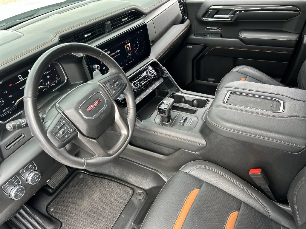 Used 2022 GMC Sierra 1500 AT4 w/ AT4 Premium Package AWD/4WD image 10