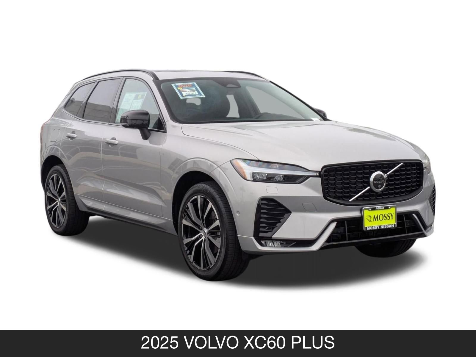 Used 2025 Volvo XC60 B5 Plus image 2