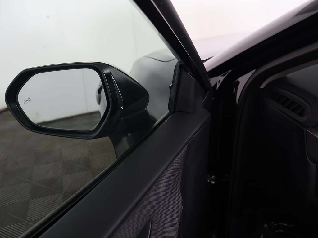 Used 2025 Toyota Camry LE FWD image 32