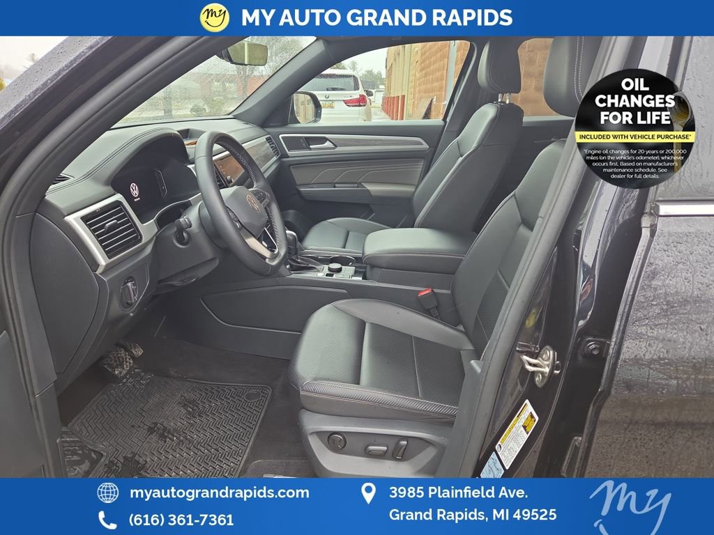 Used 2022 Volkswagen Atlas Cross Sport SE image 54