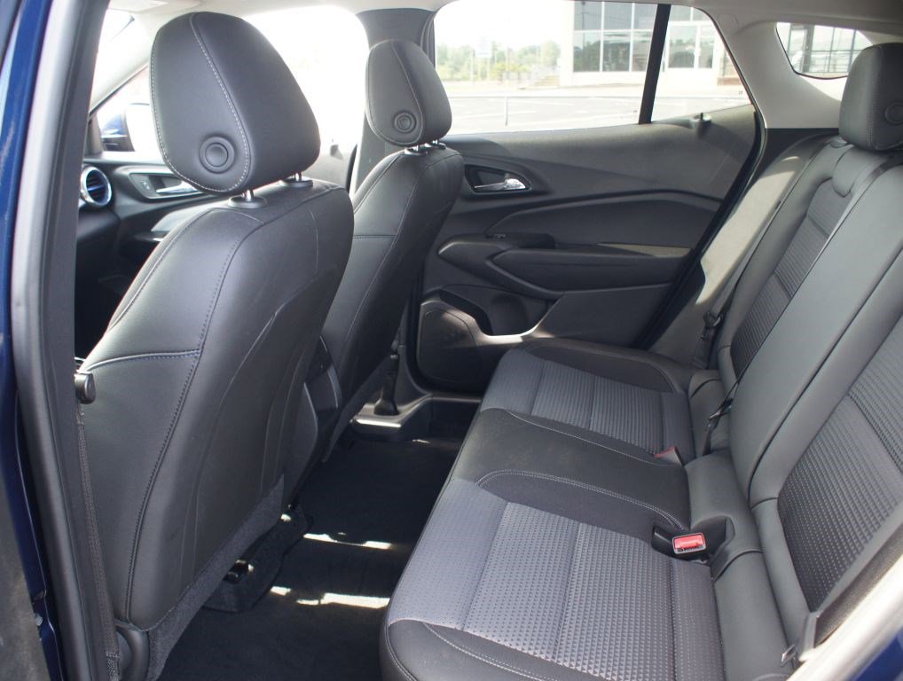 Used 2024 Chevrolet Trax LT w/ Driver Confidence Package image 14