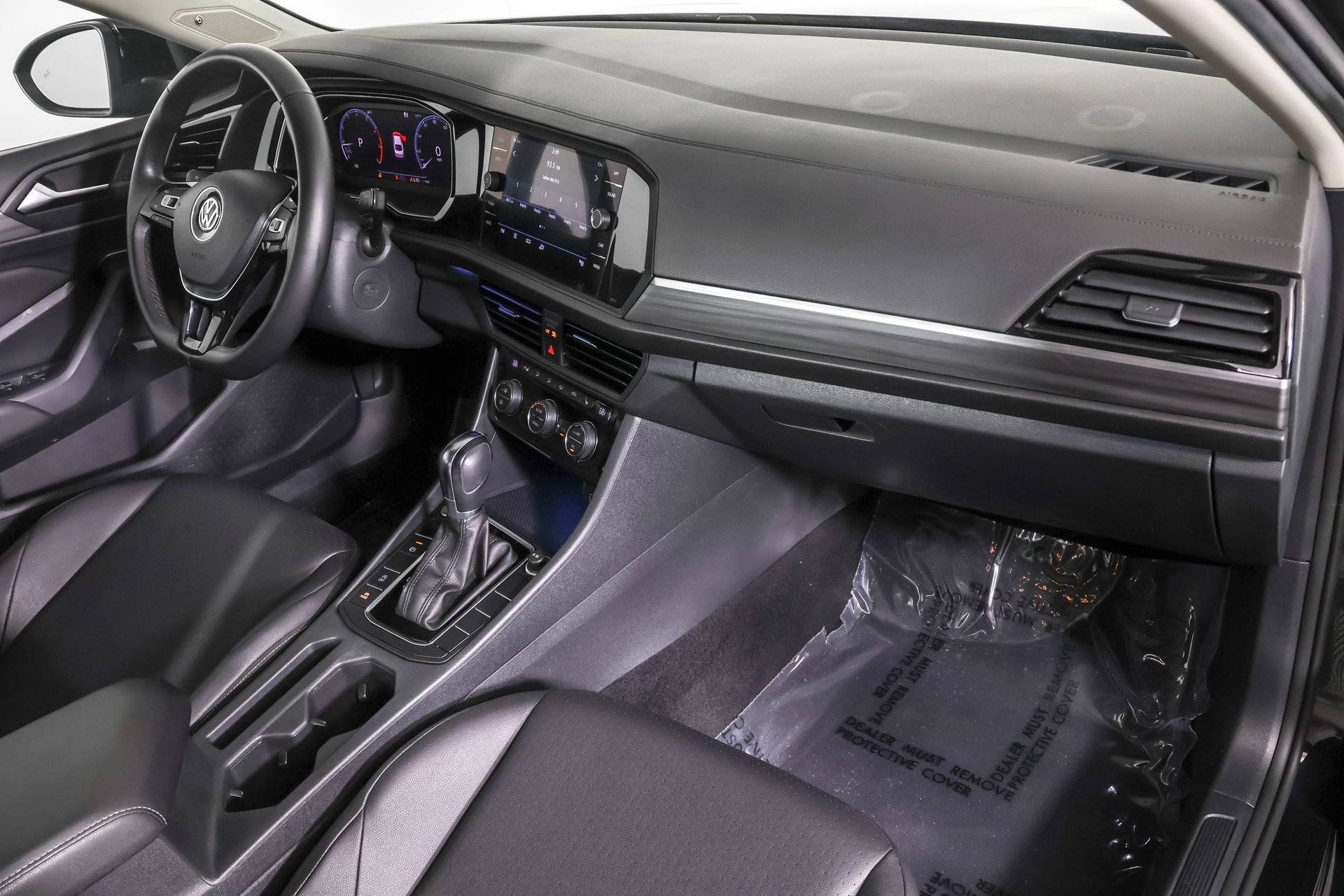 Used 2019 Volkswagen Jetta SEL w/ Cold Weather Package FWD image 44