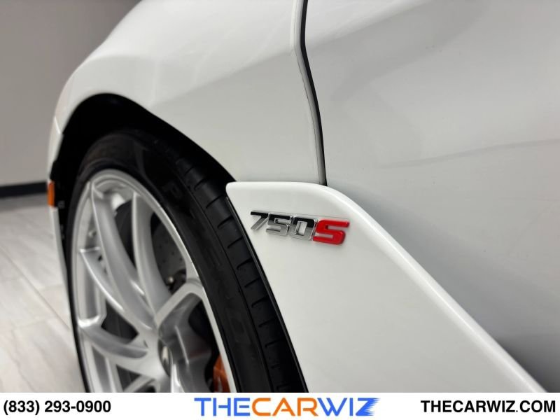 Used 2024 McLaren 750S Spider RWD image 19