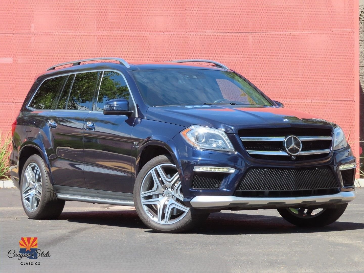 Used 2016 Mercedes-Benz GL 63 AMG 4MATIC image 1