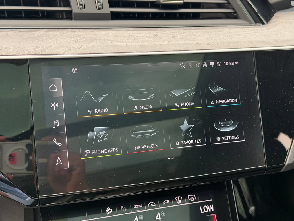 Certified 2024 Audi Q8 e-tron Prestige w/ Prestige Package AWD/4WD image 31