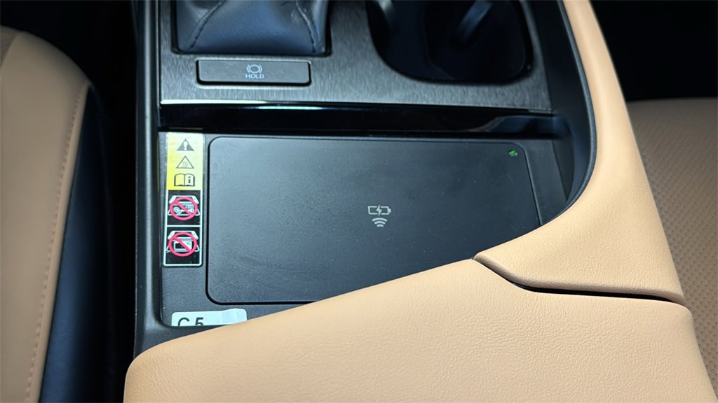 Used 2024 Lexus ES 350 w/ Premium Package image 22