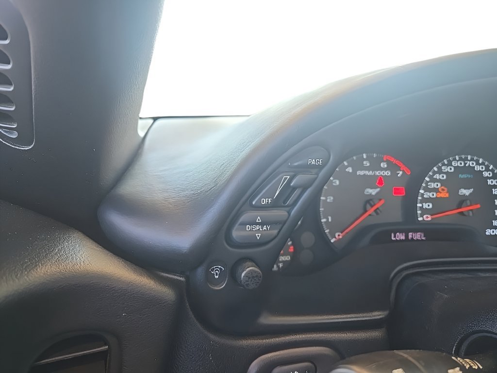 Used 2003 Chevrolet Corvette Convertible RWD image 17
