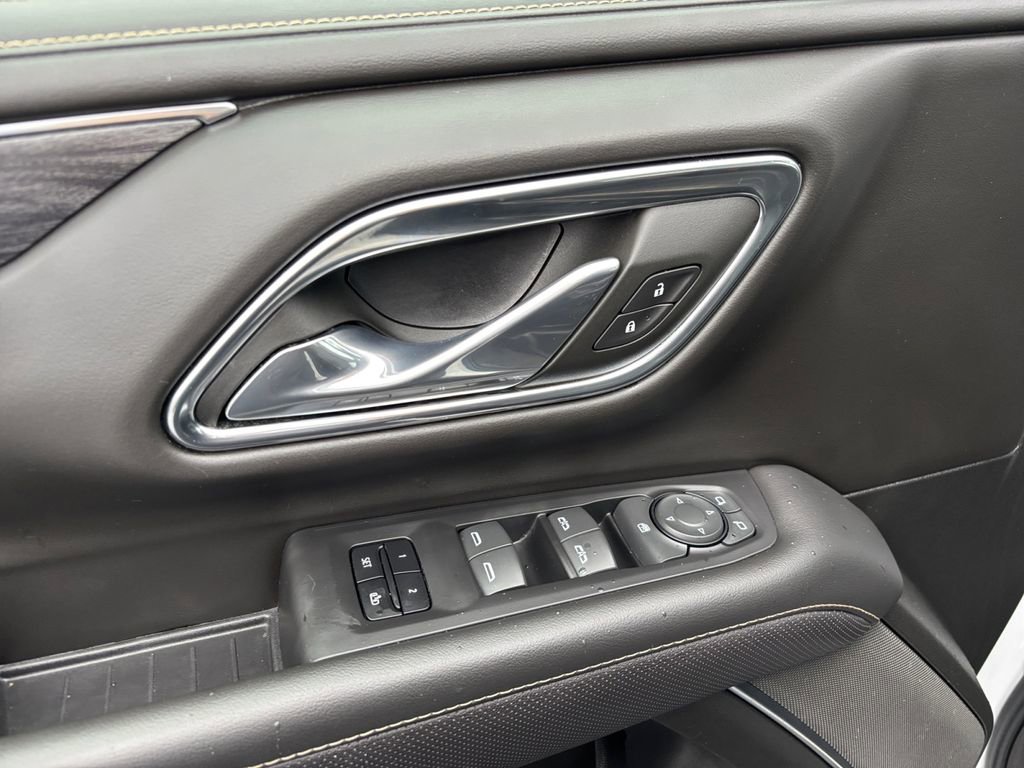 Used 2023 GMC Yukon SLT image 24