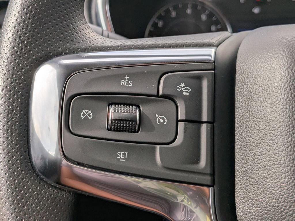 New 2026 Chevrolet Blazer LT w/ Midnight/Sport Edition image 24