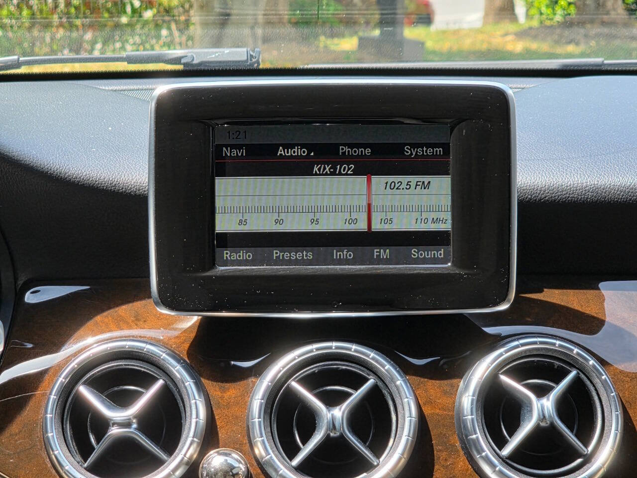 Used 2014 Mercedes-Benz CLA 250 image 23