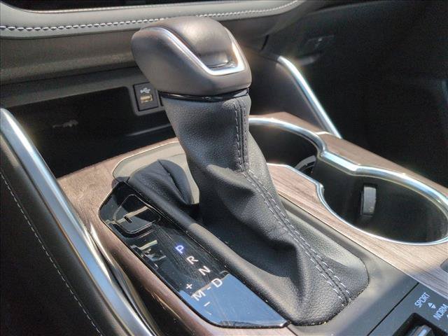 Used 2024 Toyota Highlander Limited AWD/4WD image 12