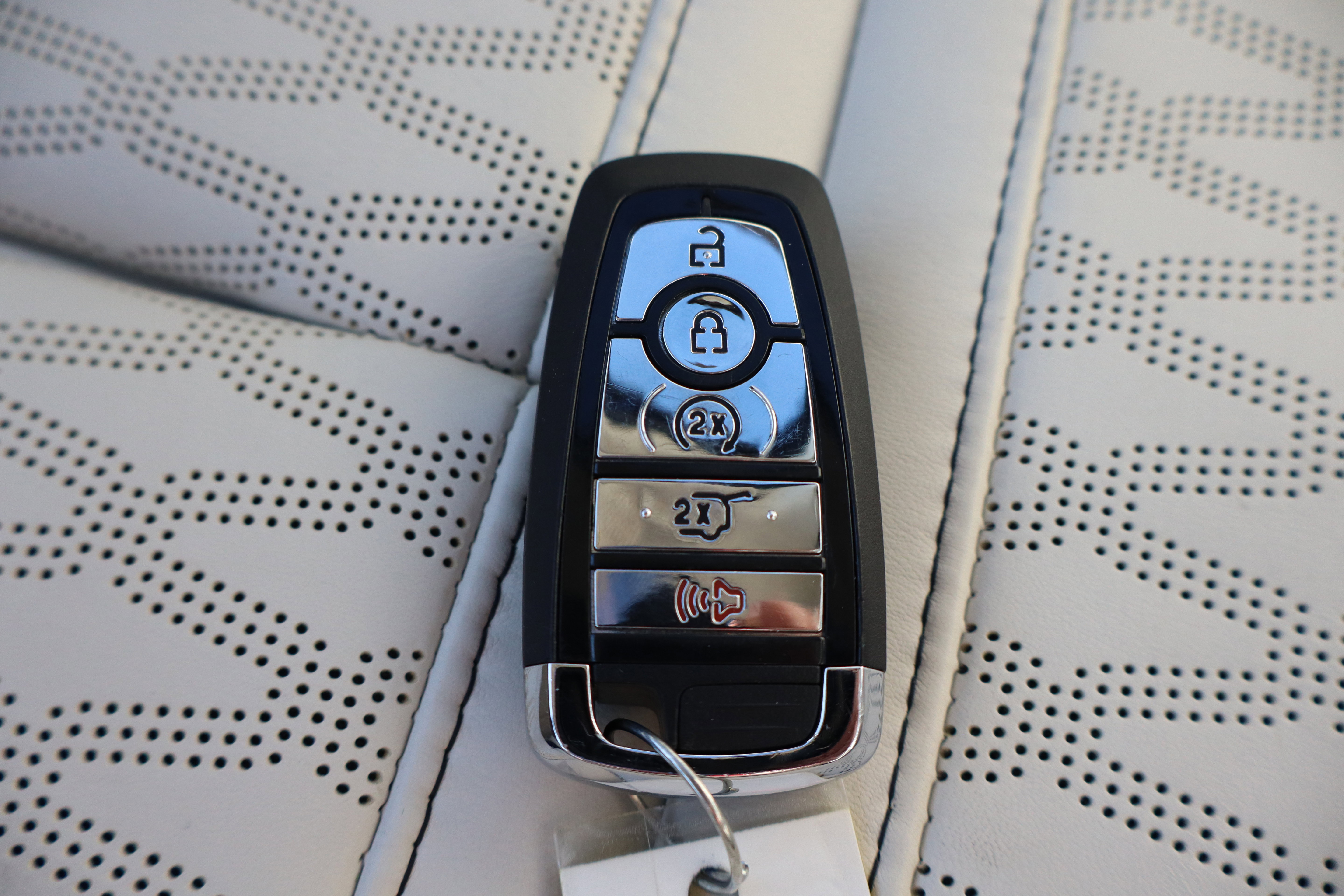 Used 2024 Lincoln Navigator L Black Label AWD/4WD image 38
