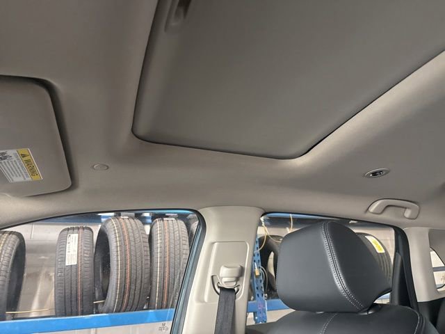 Used 2024 Honda HR-V EX-L image 6