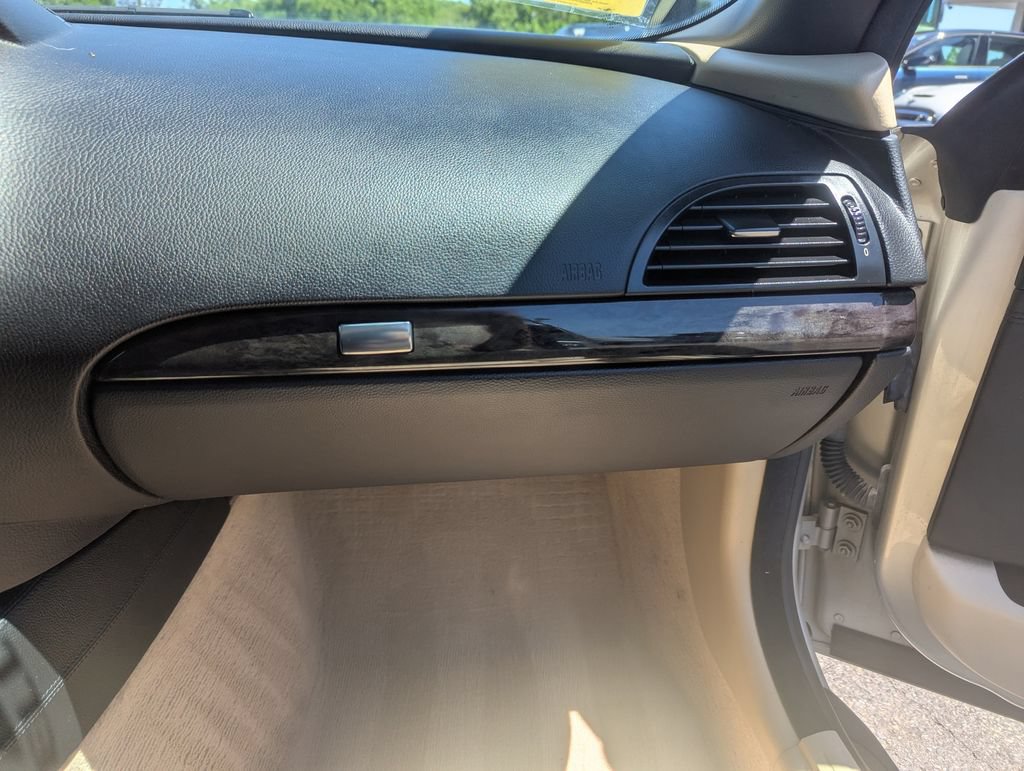 Used 2007 BMW 650i Convertible RWD image 28