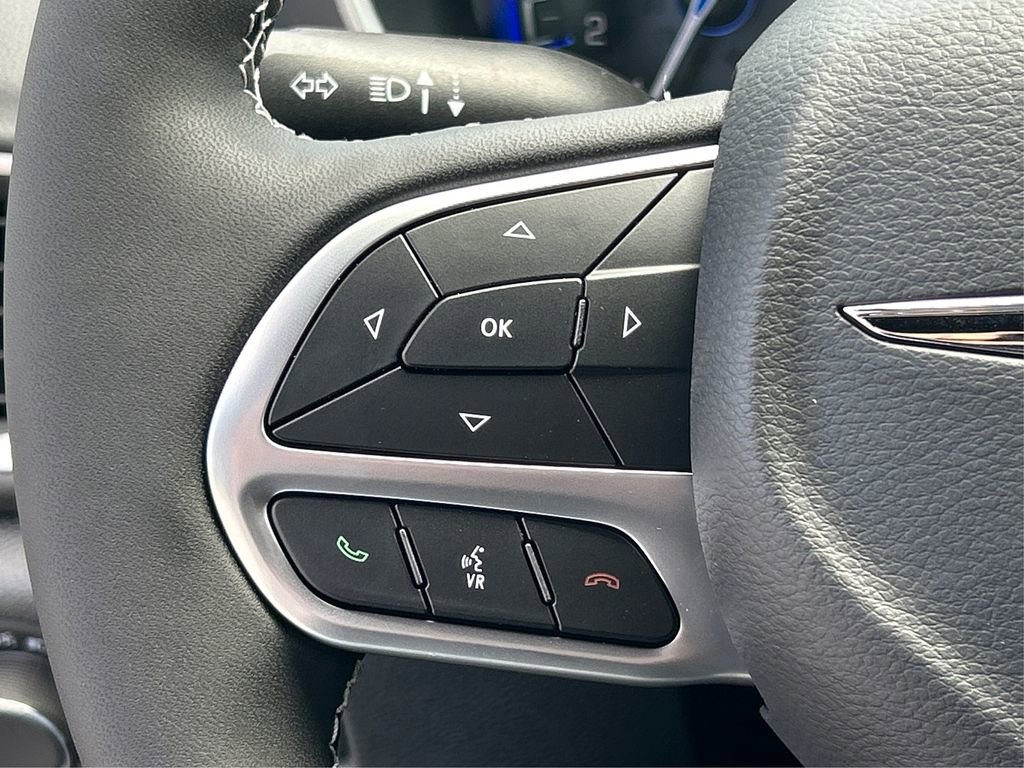 New 2025 Chrysler Voyager LX image 33