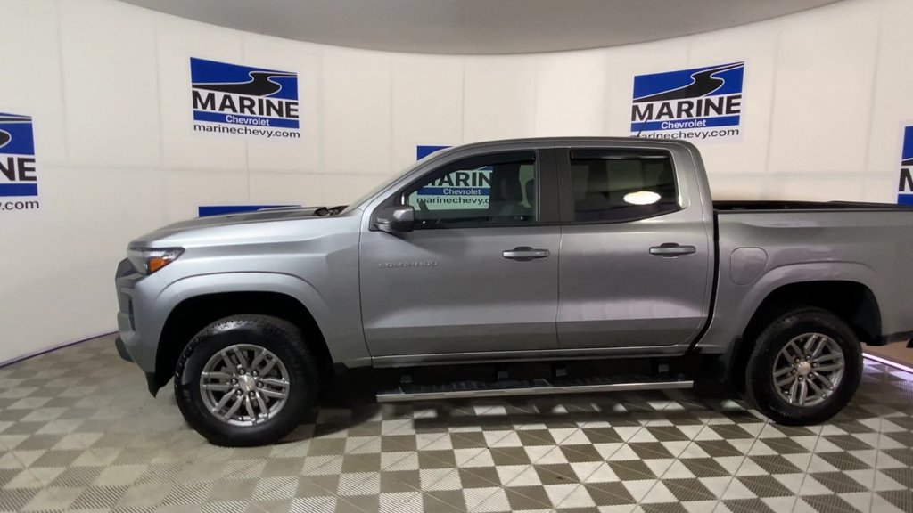 Used 2024 Chevrolet Colorado LT w/ LT Convenience Package III AWD/4WD image 7