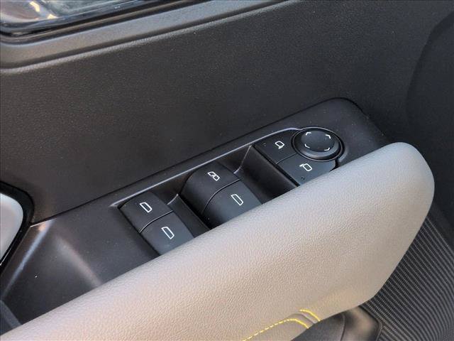 Used 2024 Chevrolet Colorado ZR2 w/ Safety Package AWD/4WD image 12