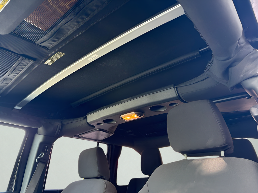 Used 2018 Jeep Wrangler Unlimited Sport AWD/4WD image 22