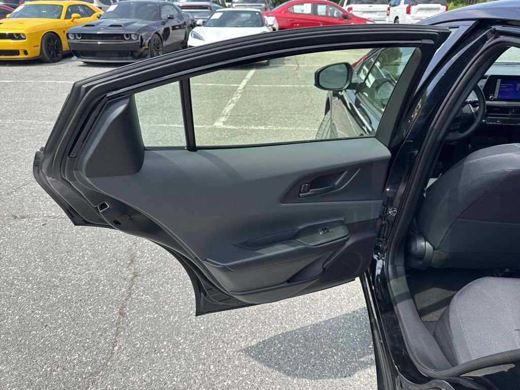 Used 2025 Toyota Prius LE FWD image 24