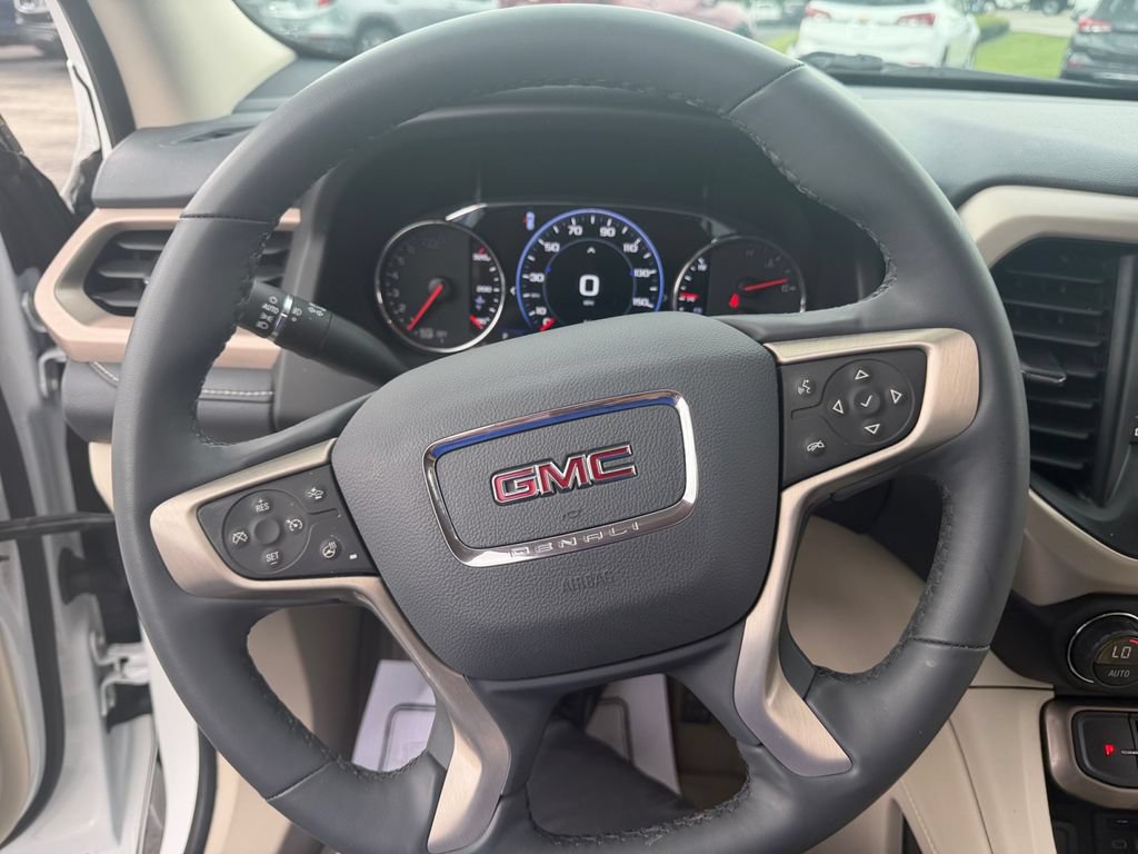 Used 2023 GMC Acadia Denali AWD/4WD image 15