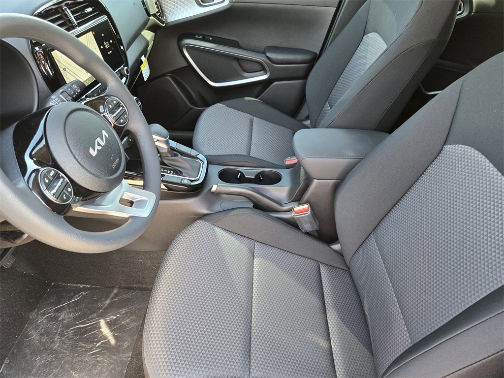 New 2025 Kia Soul S image 9