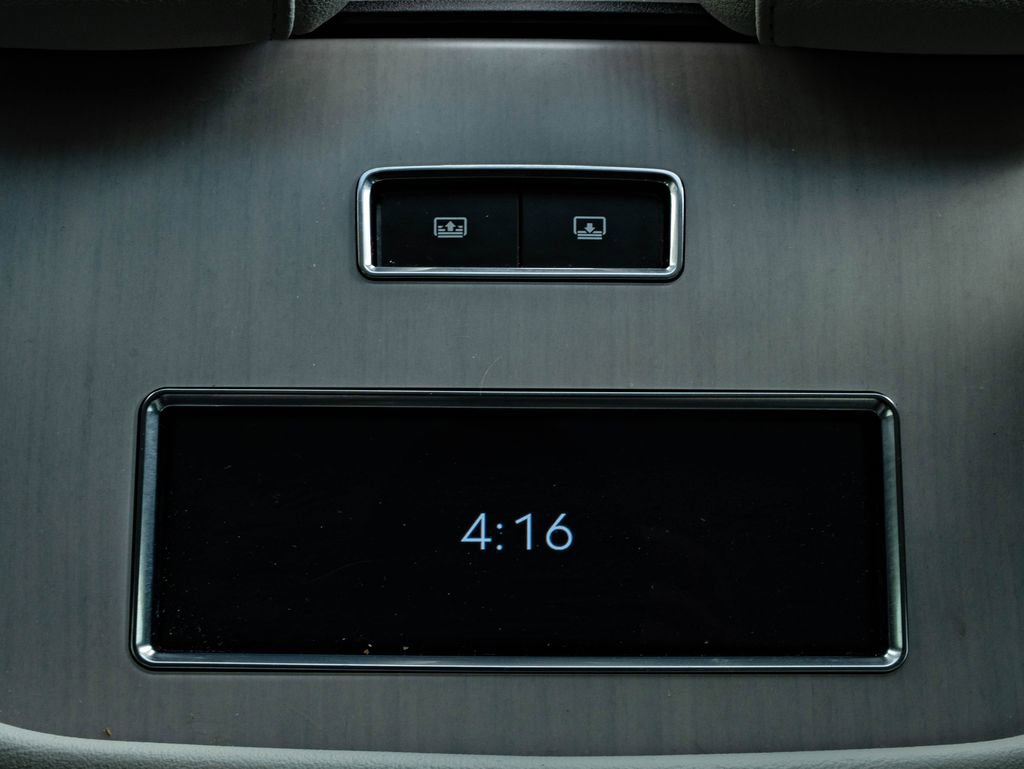 Used 2025 Lincoln Navigator Reserve AWD/4WD image 42