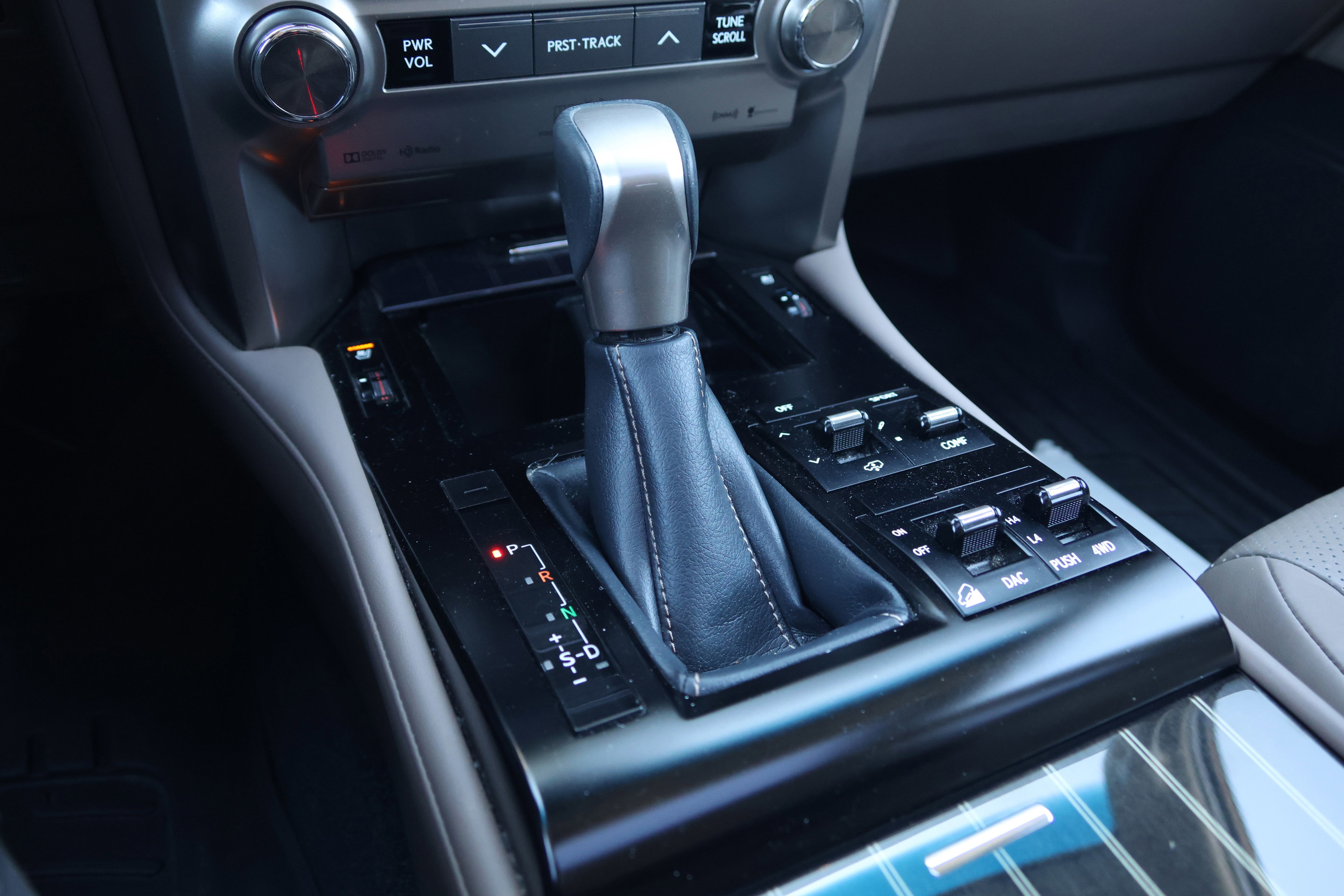 Used 2021 Lexus GX 460 Luxury w/ Accessory Package image 29