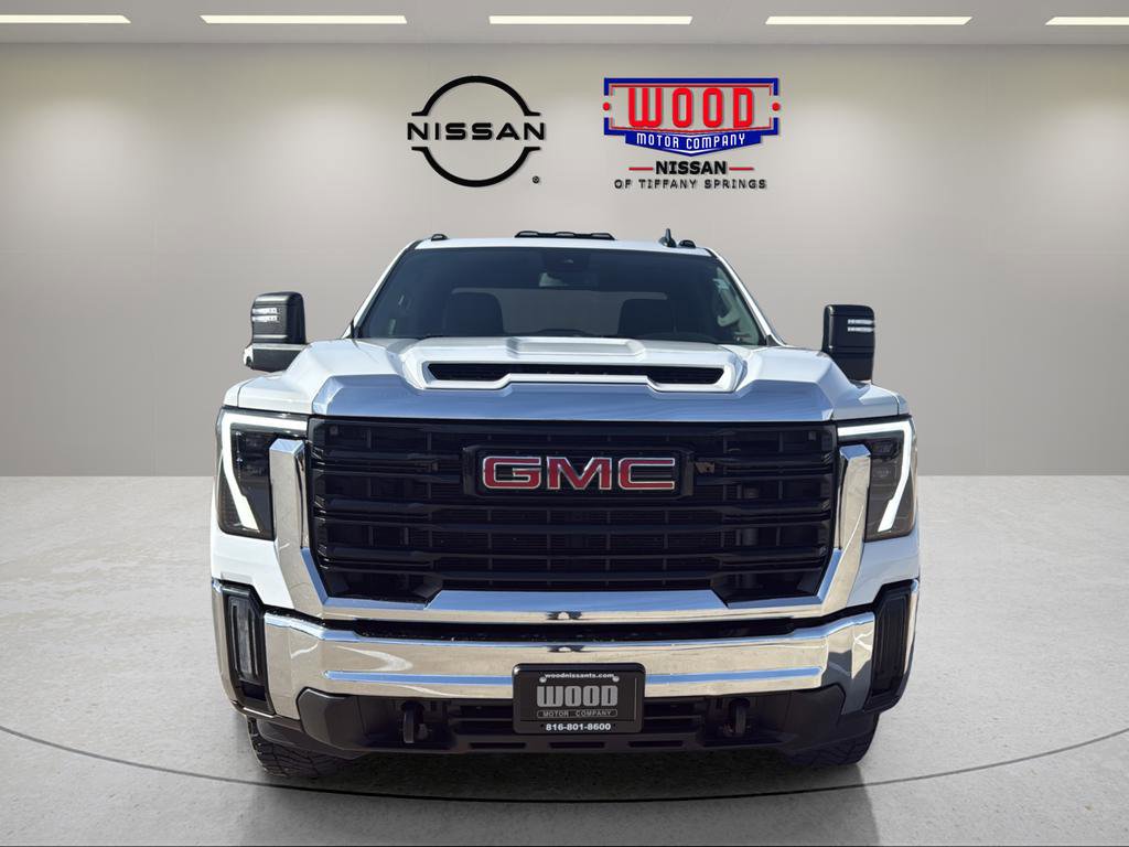Used 2024 GMC Sierra 3500 Pro w/ Convenience Package AWD/4WD image 6