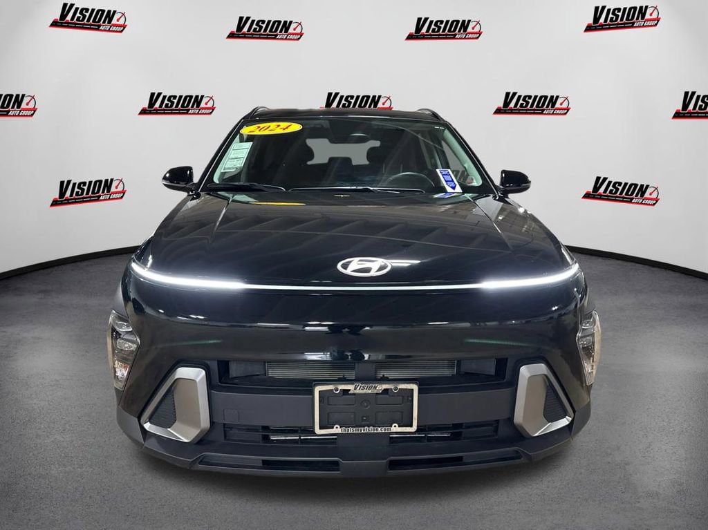Used 2024 Hyundai Kona SEL video 2