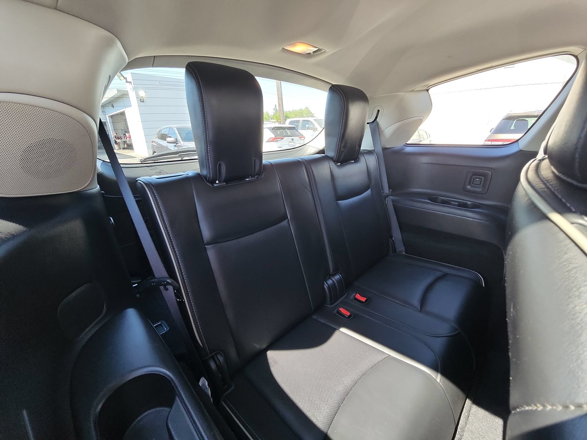 Used 2018 INFINITI QX60 Luxe w/ Premium Plus Package AWD/4WD image 26