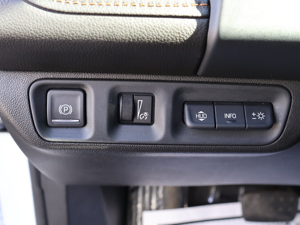 Used 2023 GMC Acadia AT4 w/ Technology Package AWD/4WD image 37