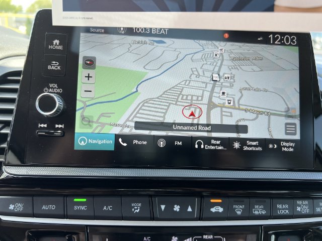 Used 2025 Honda Odyssey Elite image 16