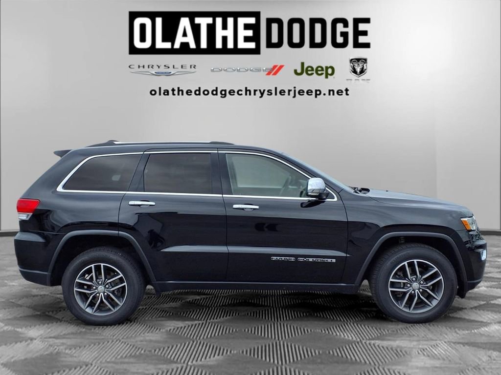 Used 2017 Jeep Grand Cherokee Limited image 29