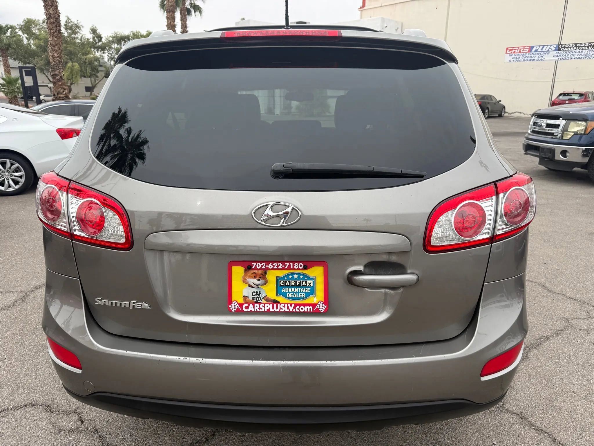 Used 2012 Hyundai Santa Fe SE image 3
