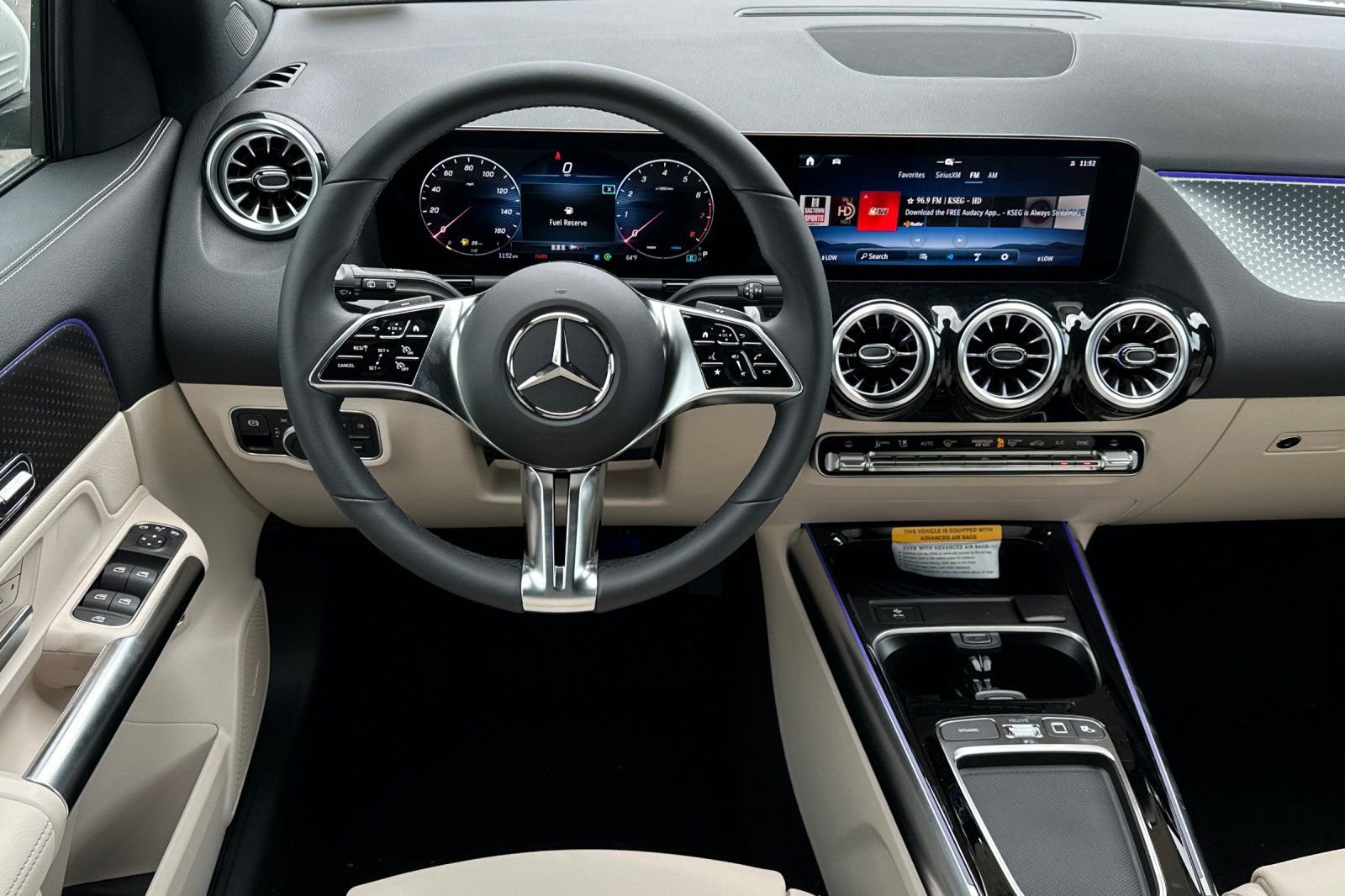 New 2025 Mercedes-Benz GLA 250 image 17