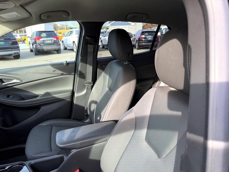 Used 2024 Buick Encore GX Preferred w/ Comfort Package image 11