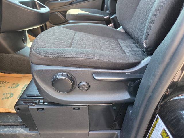 Used 2020 Mercedes-Benz Metris Passenger w/ Premium Safety Package image 13