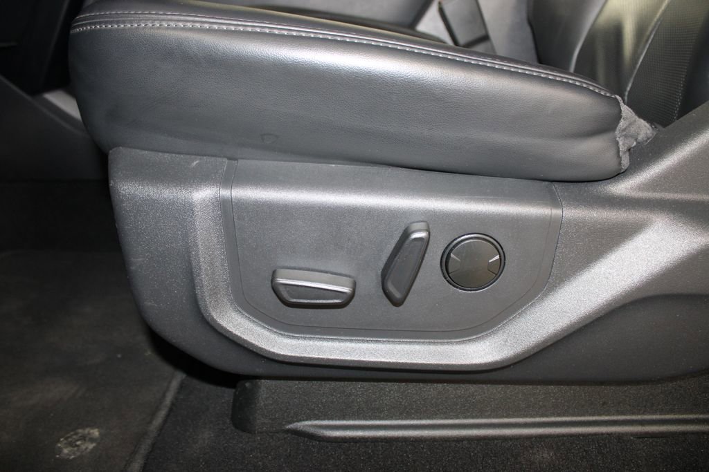 Used 2024 Ford Expedition XLT image 17