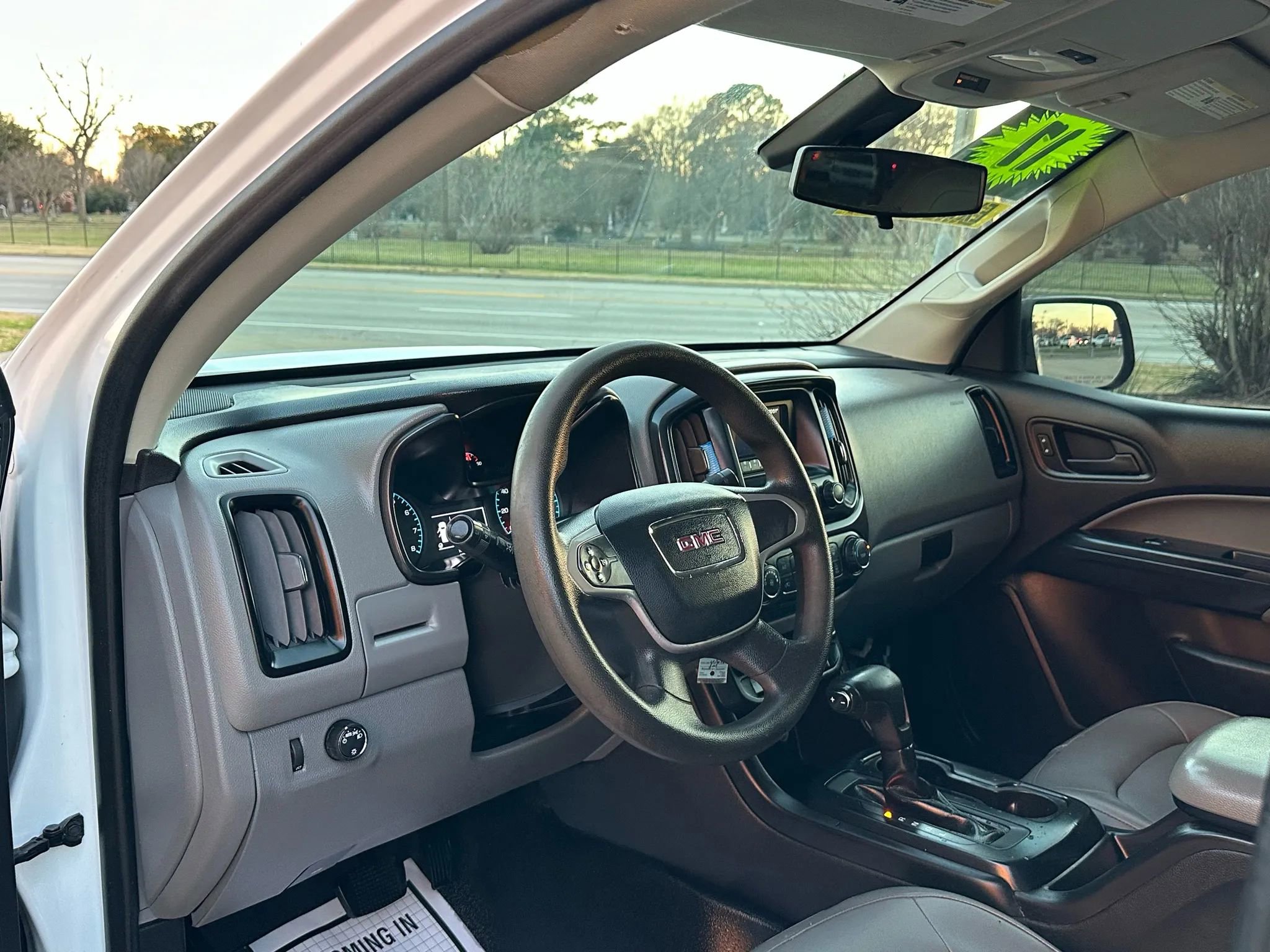 Used 2017 GMC Canyon W/T w/ Convenience Package RWD image 9