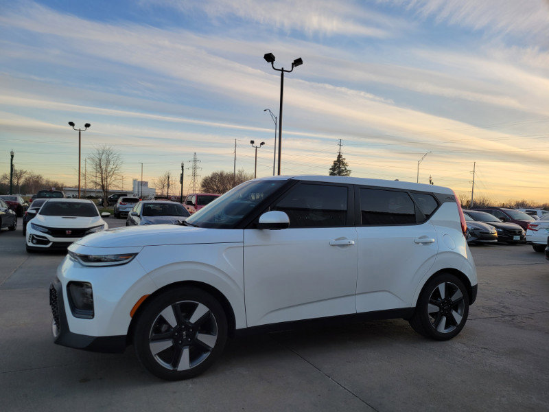 Used 2020 Kia Soul EX w/ Option Group 015 FWD image 4