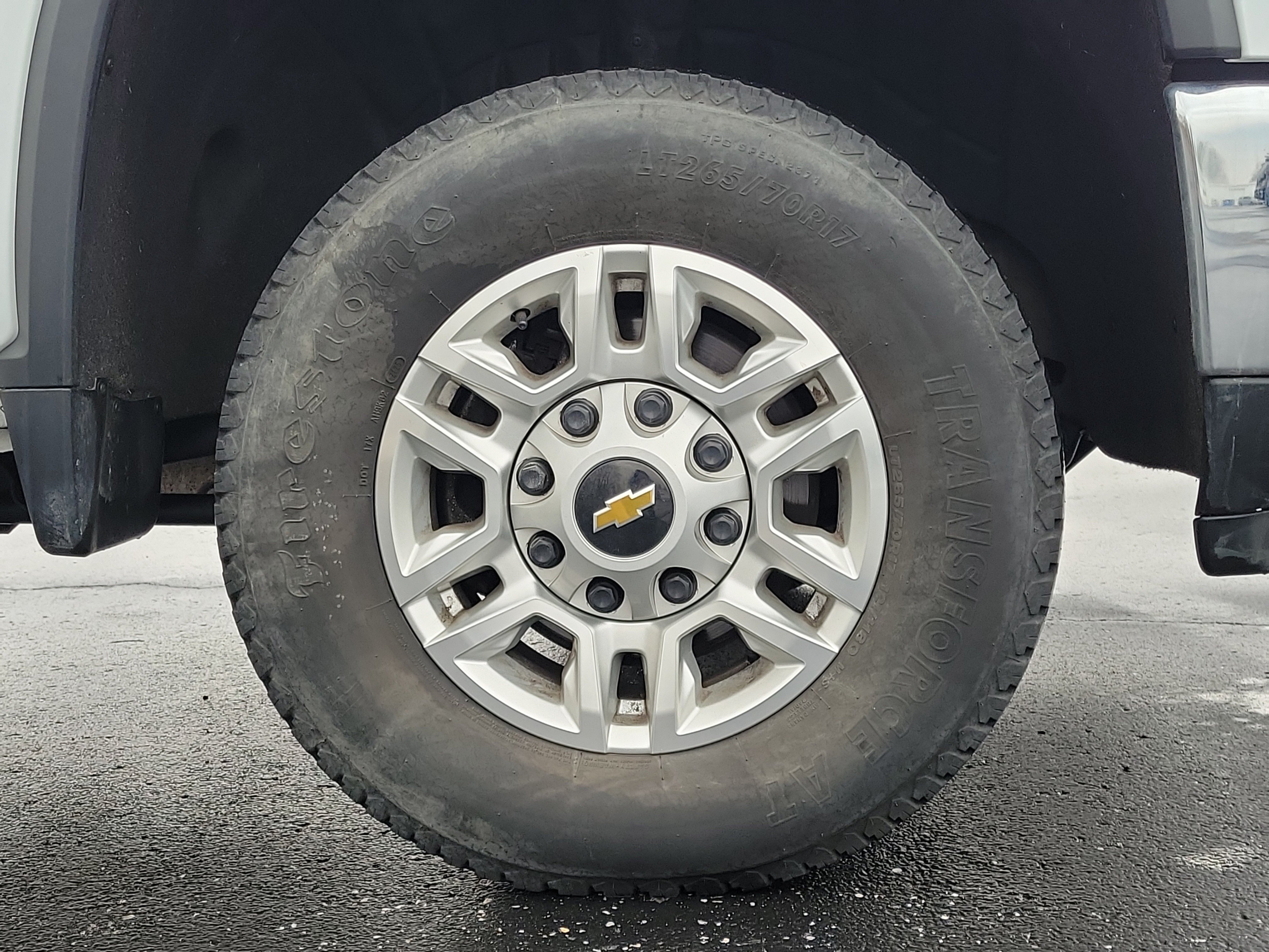 Used 2025 Chevrolet Silverado 2500 LT w/ Safety Package AWD/4WD image 5